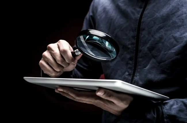 審視社會風氣：南京偵探考量男人出軌的風氣